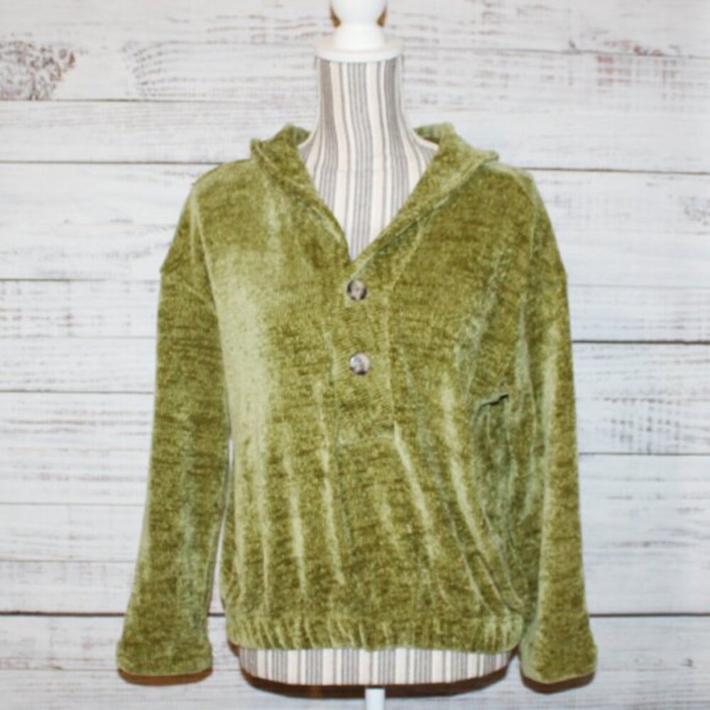 Chelsea & Theodore Green half button down Sweater Size Small - Picture 2 of 6